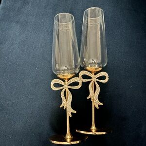 Gold Bow Champagne Glasses (2)